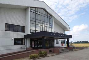 神岡体育館　概観写真