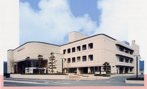 マエダハウジング安佐南区民文化センター　概観写真