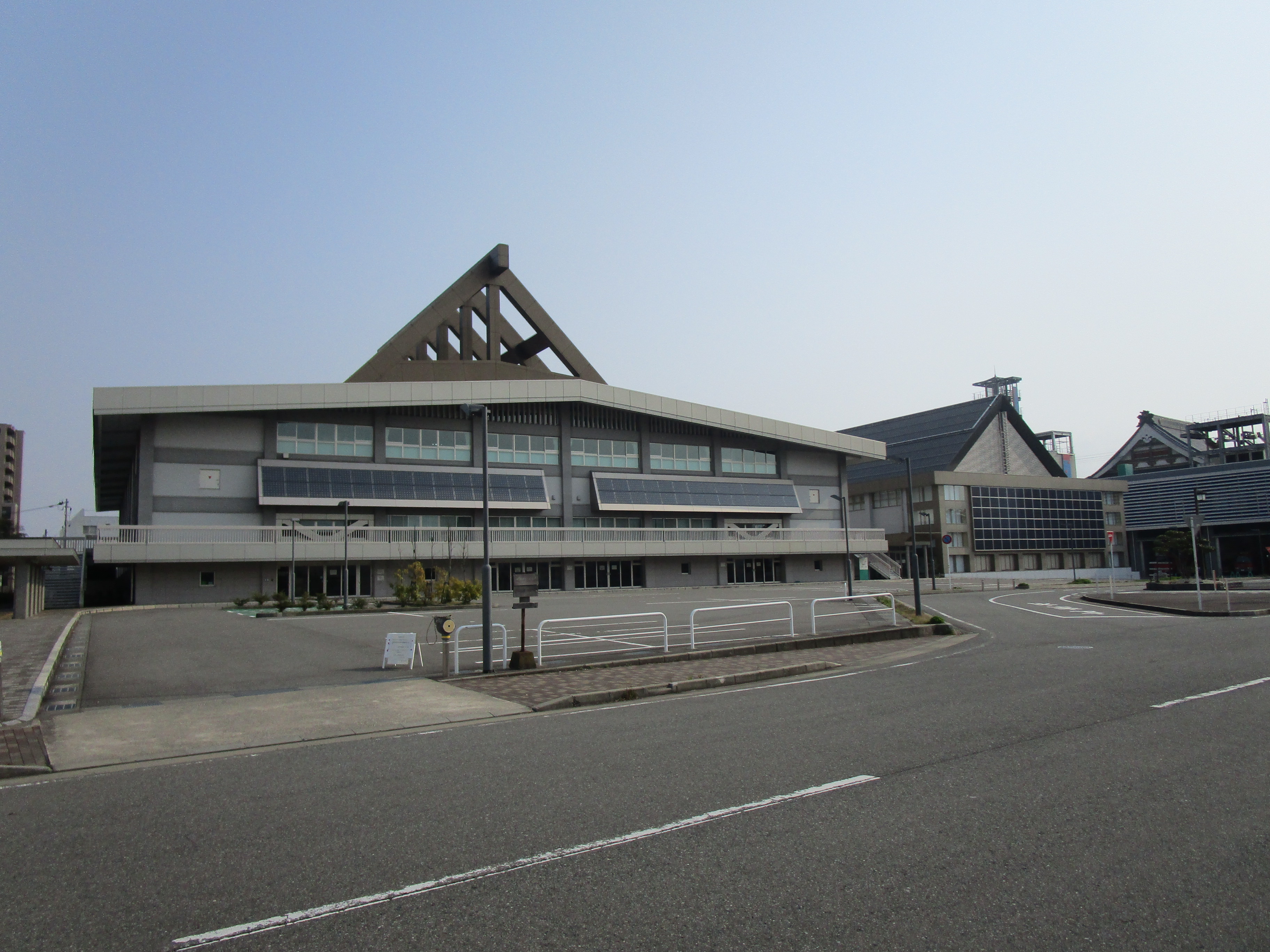 福井市体育館　概観写真