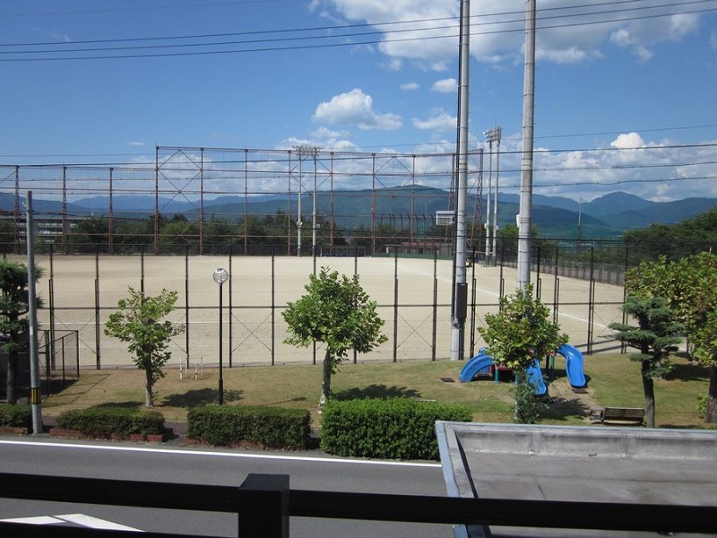 中津川市民運動場　概観写真
