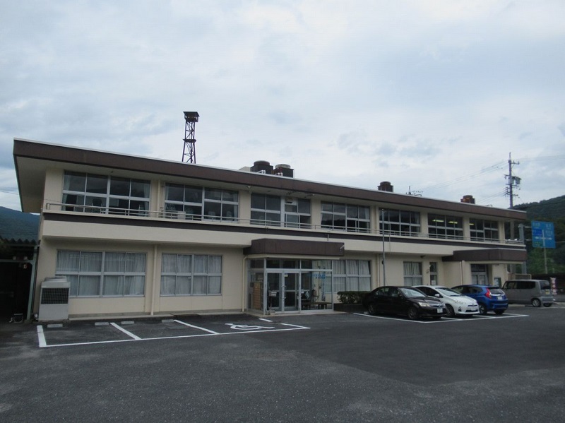 中津川市落合公民館　概観写真