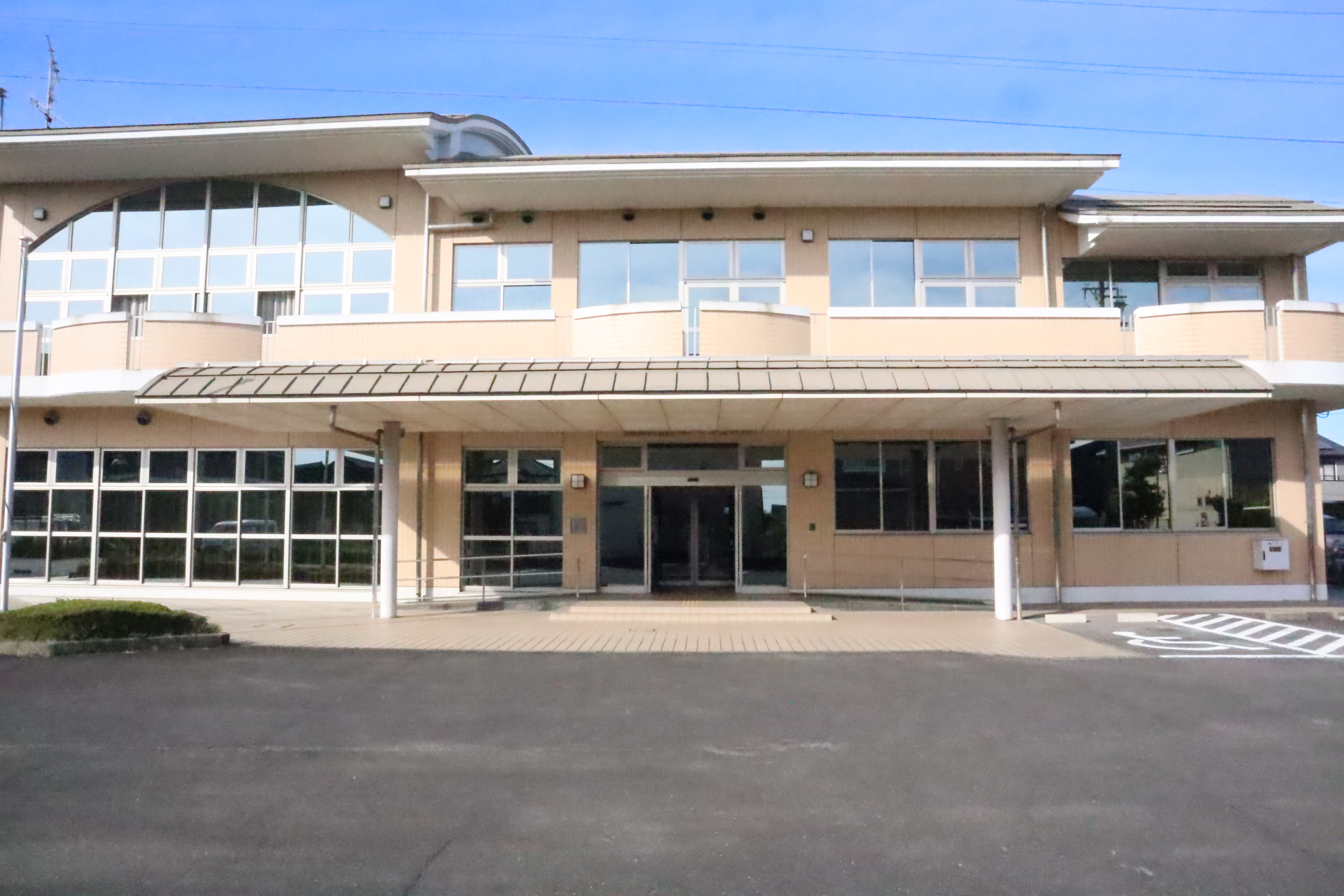 岐南町徳田町民センター 　概観写真