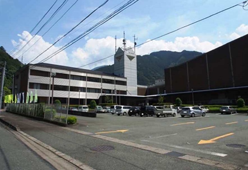 佐久間歴史と民話の郷会館　概観写真