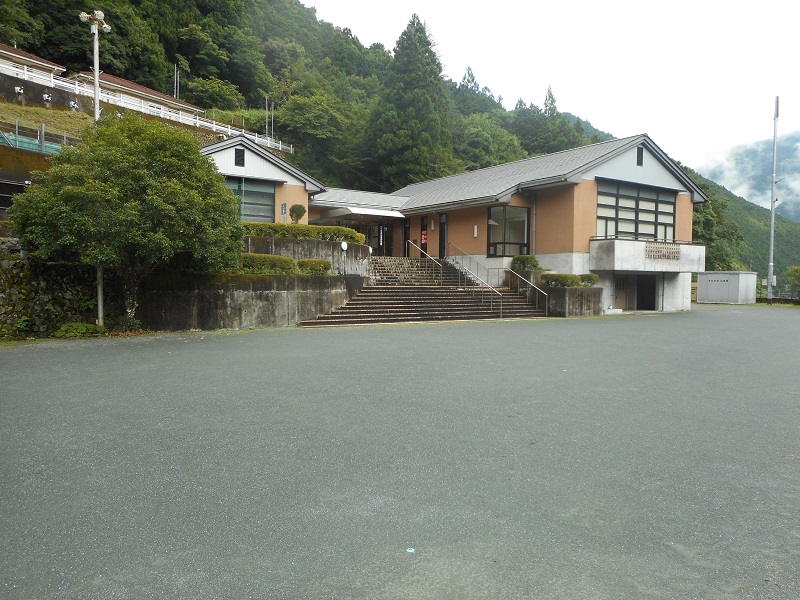 山香ふれあいセンター　概観写真