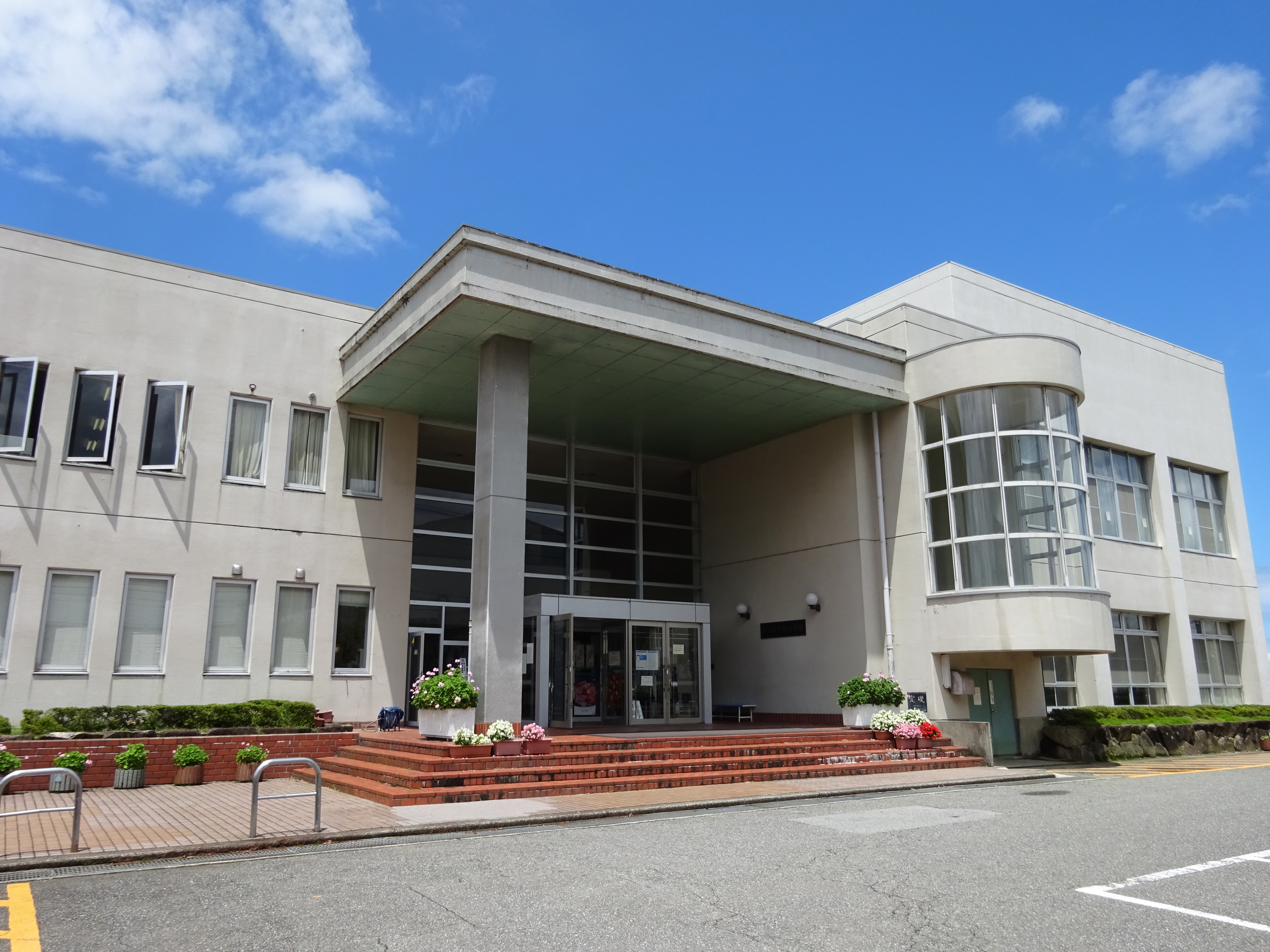 野々市市民体育館　概観写真