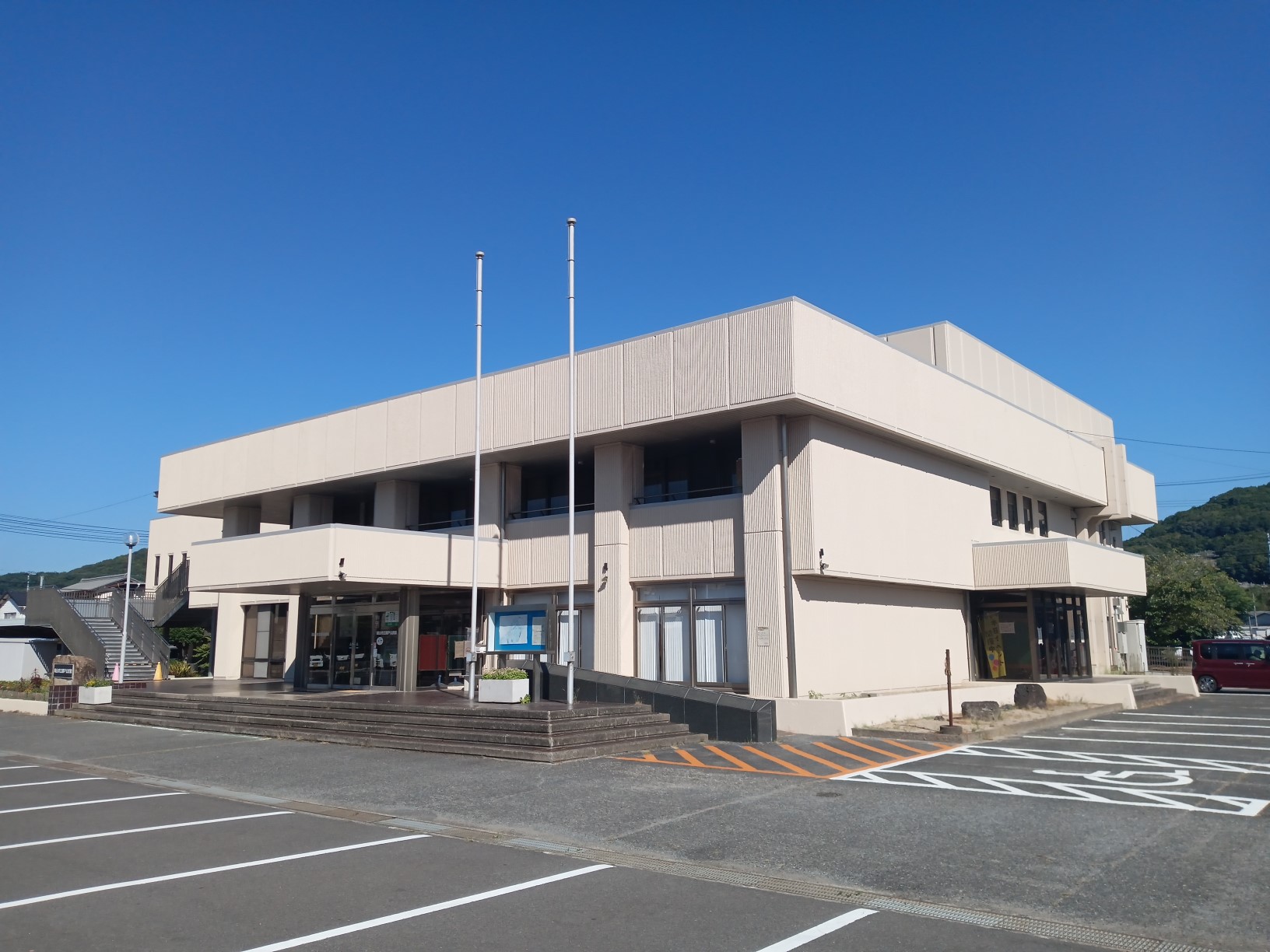 岡山市立瀬戸公民館　概観写真