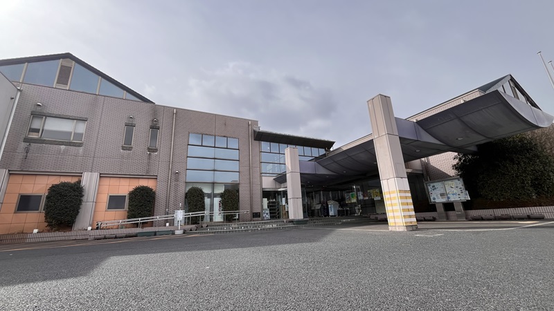 豊郷地区市民センター/豊郷生涯学習センター　概観写真